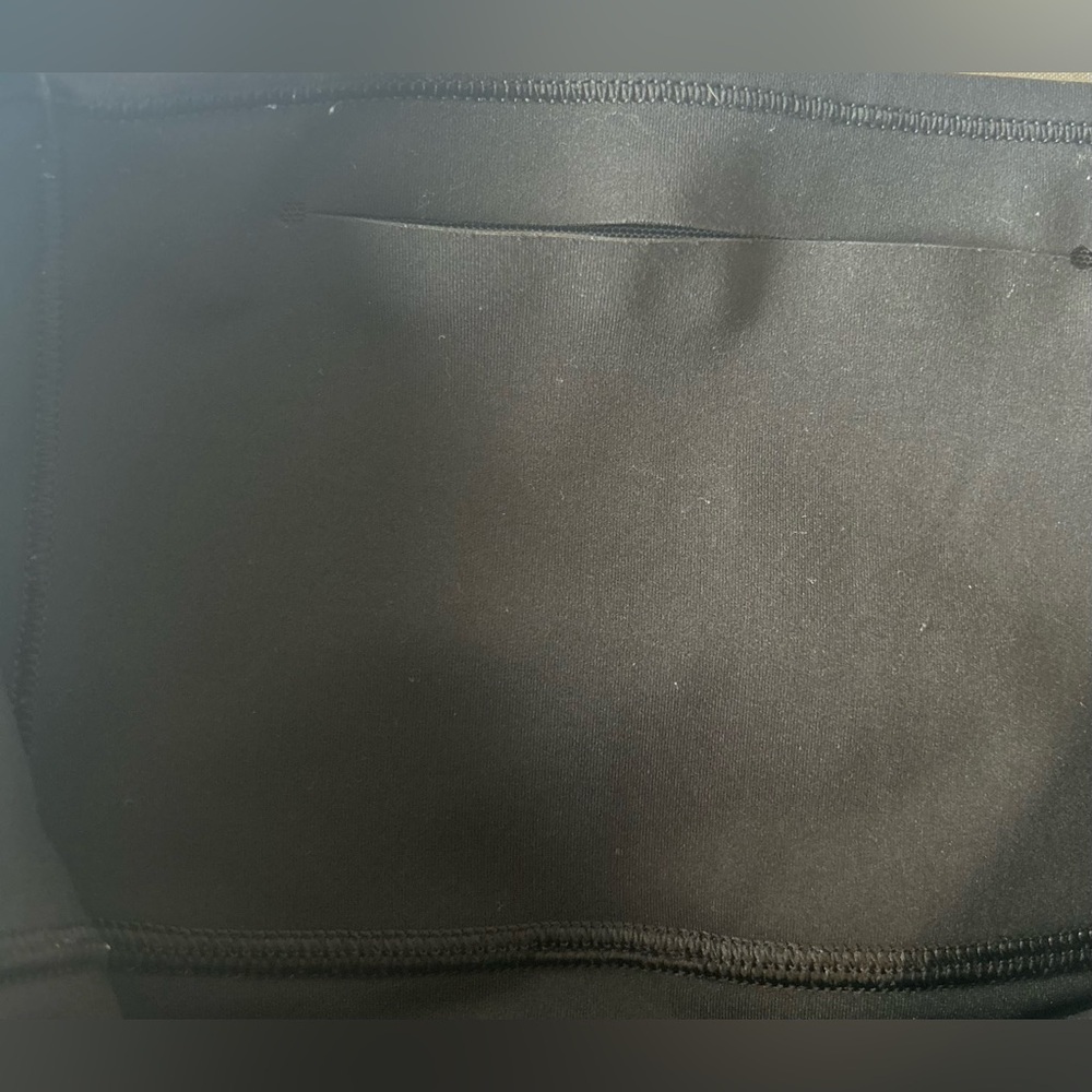 Lululemon All The Right Places Crop Leggings Size 4 Black High Rise Run Yoga EUC - Picture 7 of 8
